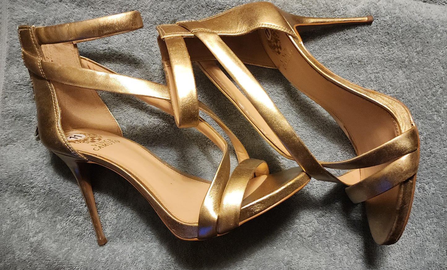 Vince Camuto Women's Devinhara High Heel Dress Heeled Sandal. Gold. Sz 10.5