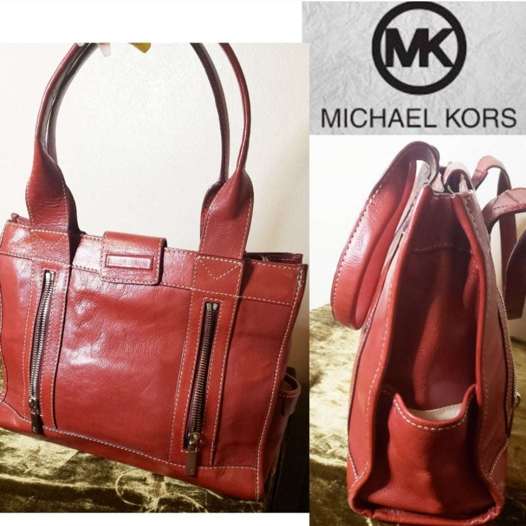Michael Kors lrge red leather 😍 handbag