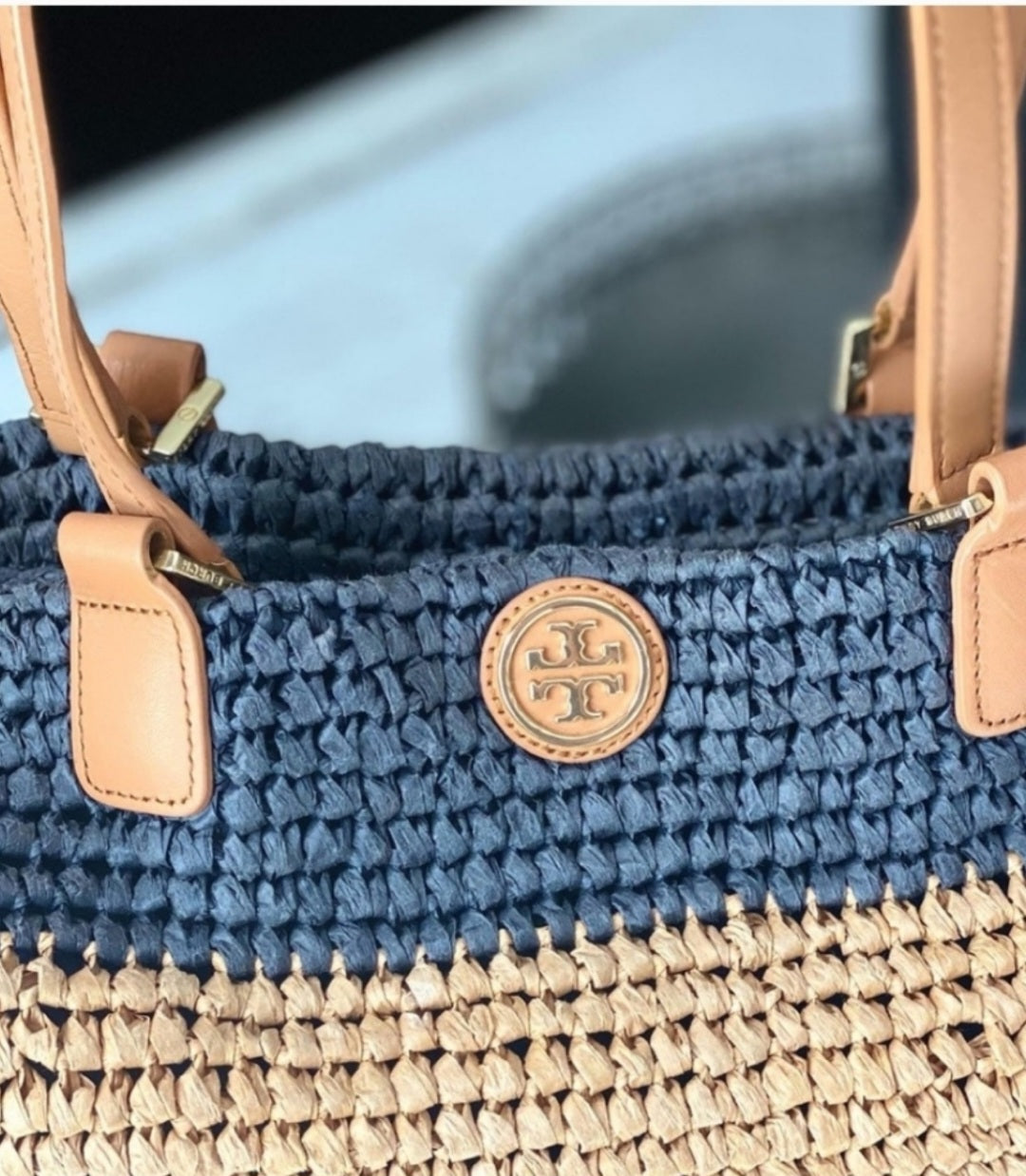 Tory Burch straw bag. Blue/ tan