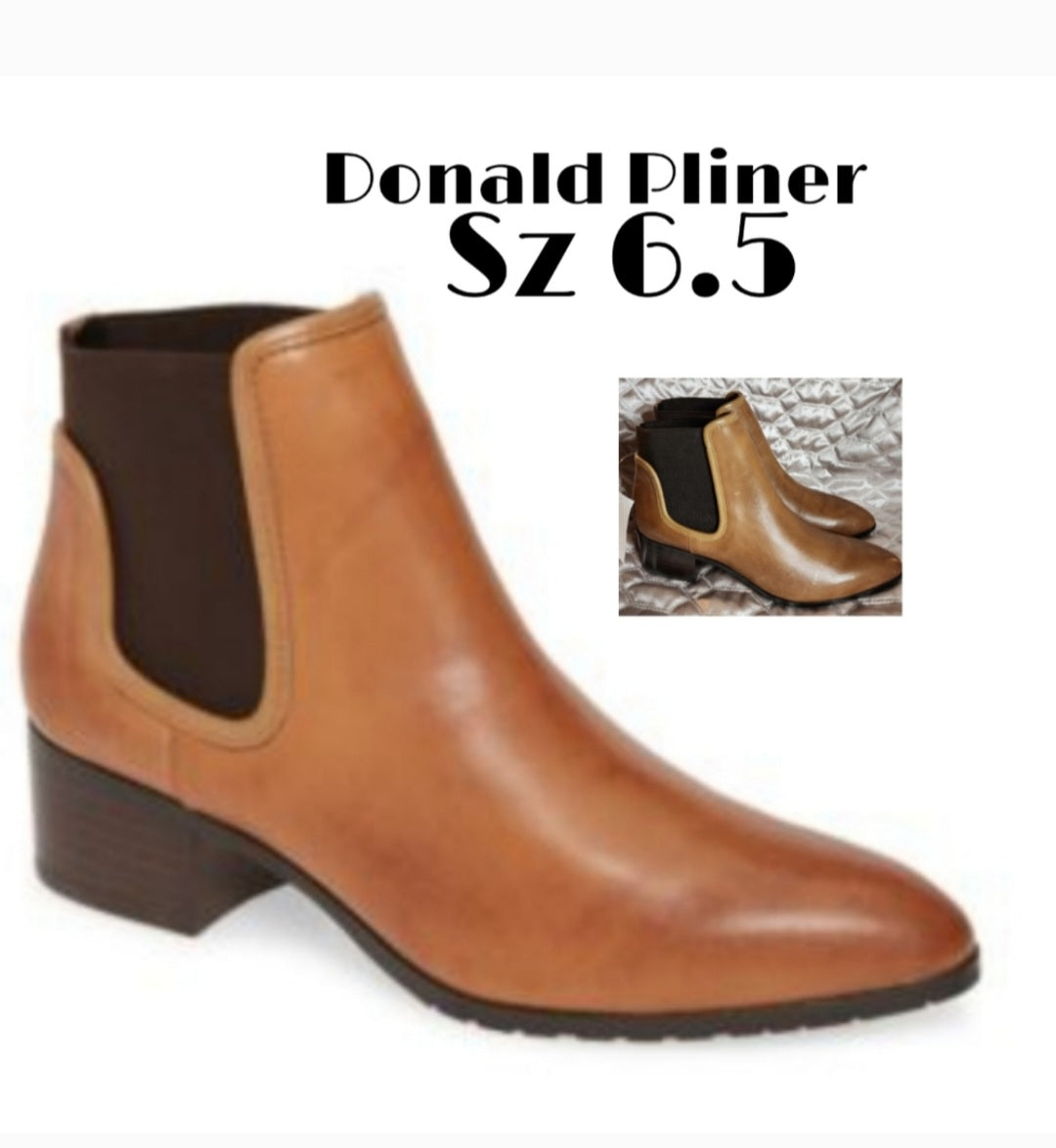 DONALD J PLINER (382/322) DYLA BOOTIES Size 6.5
