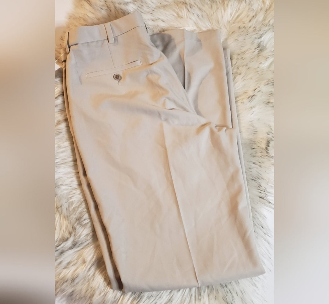 Haggar Cool 18 Pro classic fit pants. Sz 36 x 34