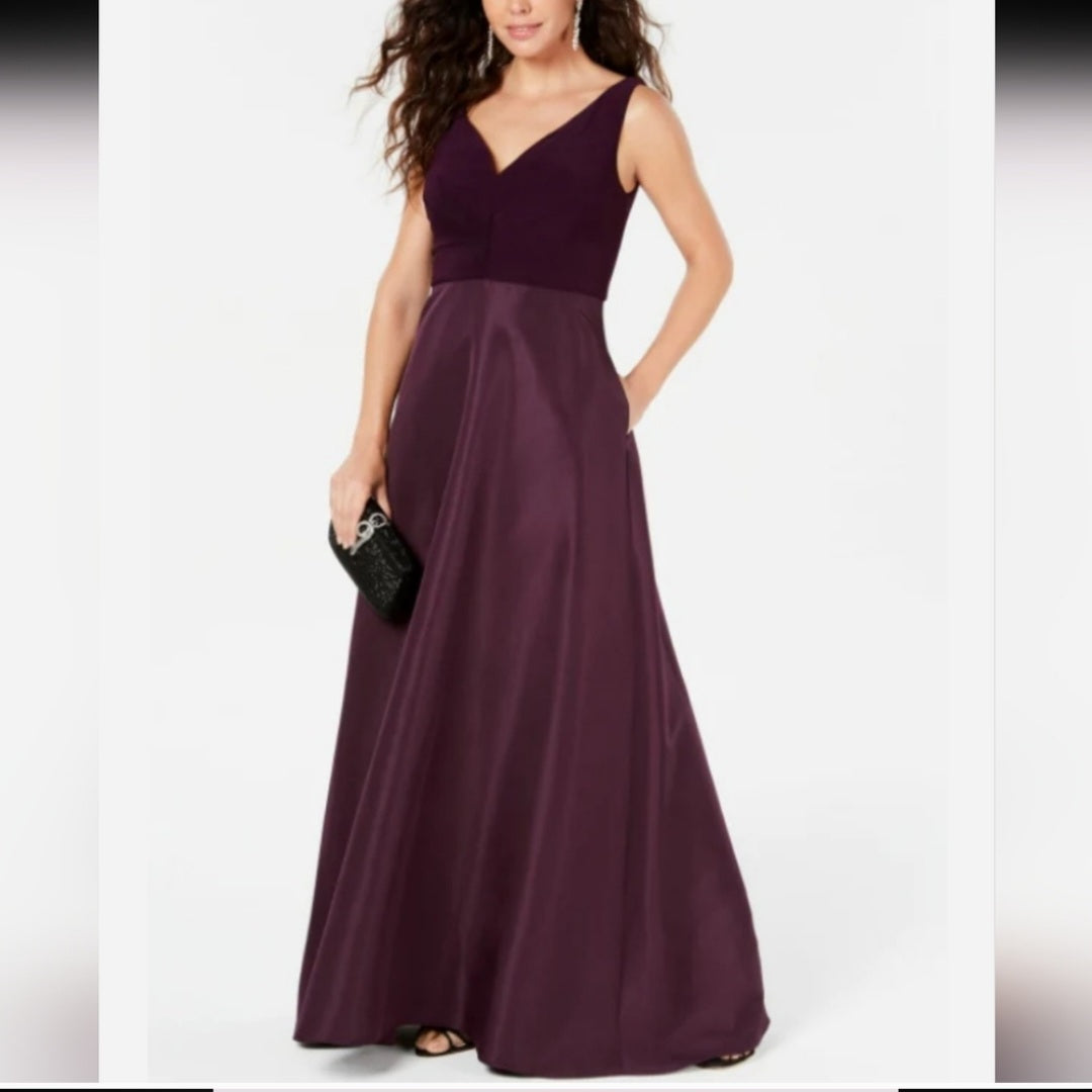 Adrianna papell sleeveless taffeta gown. Sz 8. NWTs