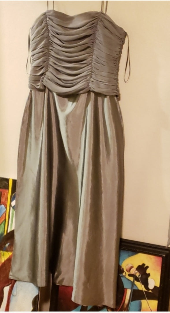 JS Collection metallic satin evening set Sz16