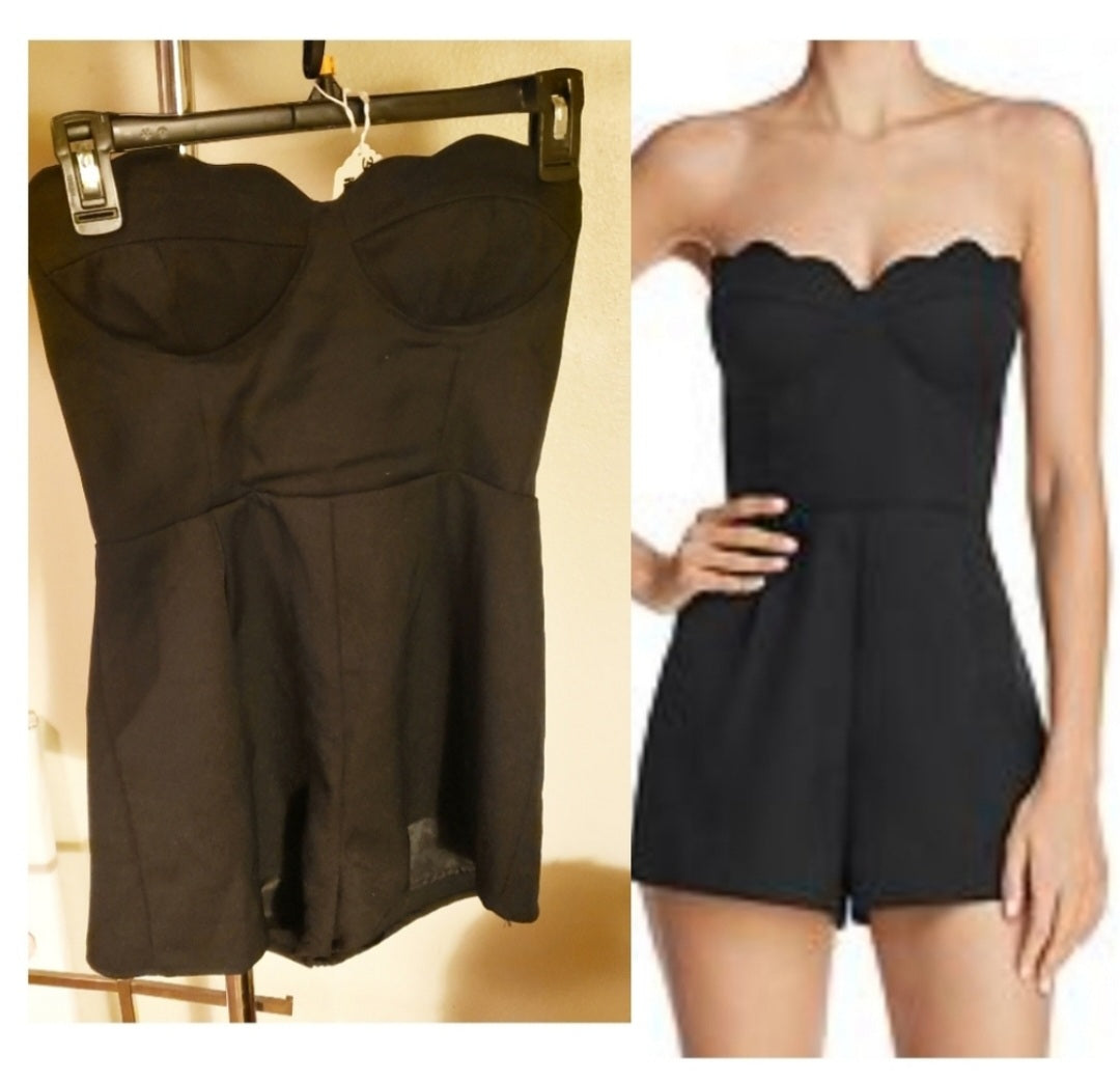 Sunset & Spring Scalloped Strapless Romper. blk. Sz Sm