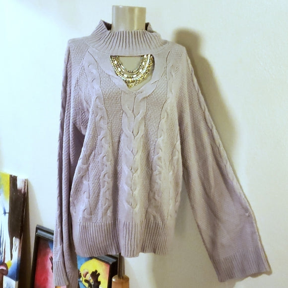 Anna cable knit peekaboo bell sleeve sweater. Sz Lg