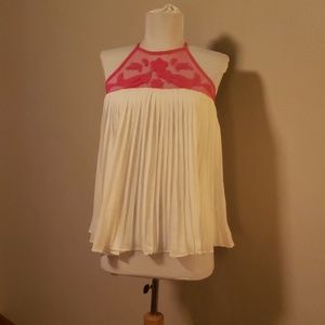 Do & Be pink/white accordian tee strap tank. Sz M