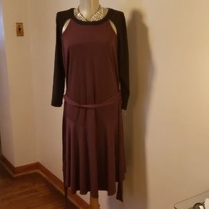 Noir plum/blk peek-a-boo shoulder dress. Sz L