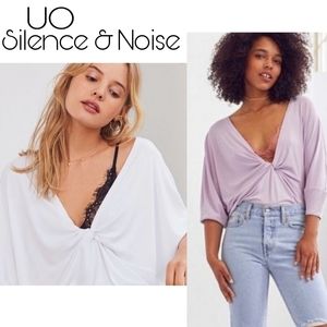 UO Silence + Noise knot front batwing top. Sz XL