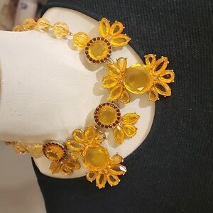 Beauty! hippie topaz floral blossom necklace set.