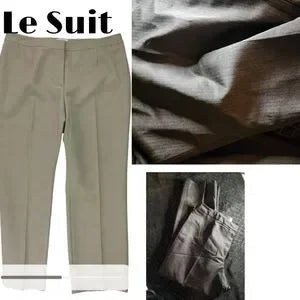 Le Suit blk striped slacks. Sz 18. flat front. new