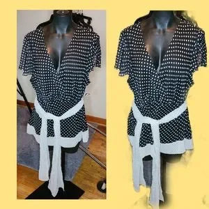 Tillsonburg polka-dot belted blouse. Sz Med