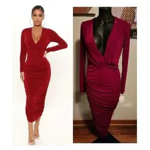 Fashion Nova Fine Wine ruched dress. Sz Med. Stretchy
