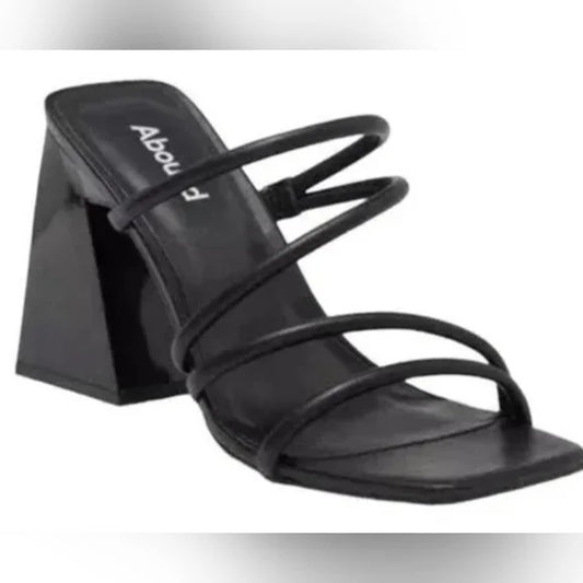Abound Austyn Strappy Sandal. Sz 11 black.