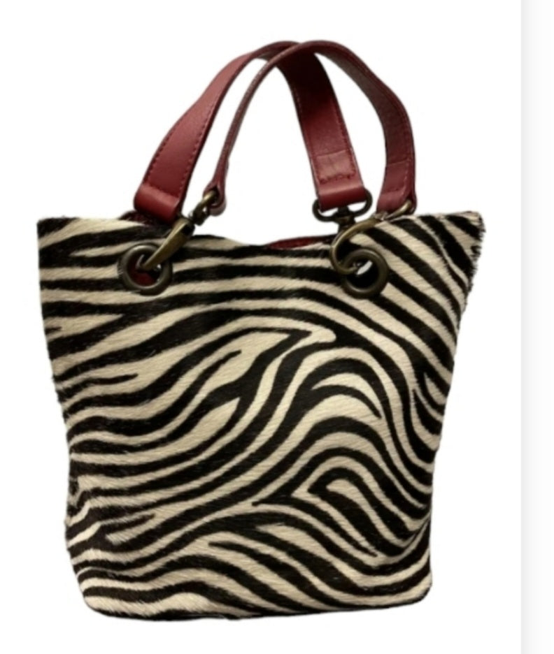 Maurizio taiuti leather fur handbag Zebra Print.  9"x12"