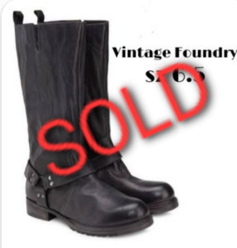 Vintage Foundry Boots.  Sz 6.5. $299