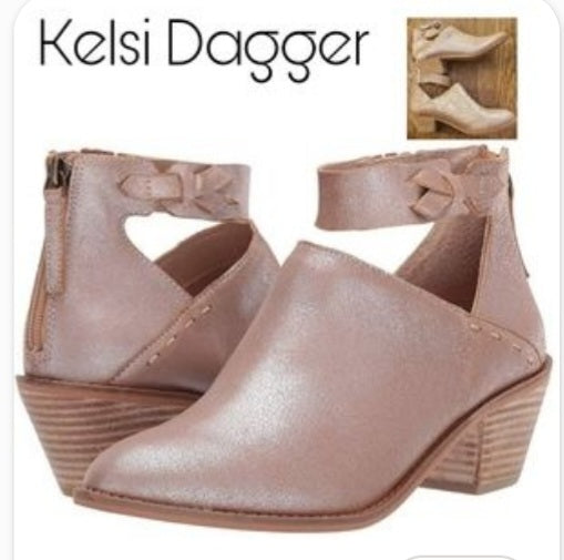 Kelsi Dagger Brooklyn CLARKSON SANDAL
Sz 8.5 NWT