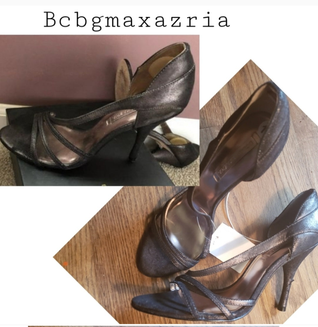 BCBGMAXAZRIA blk suede cut out heels.  Sz 10