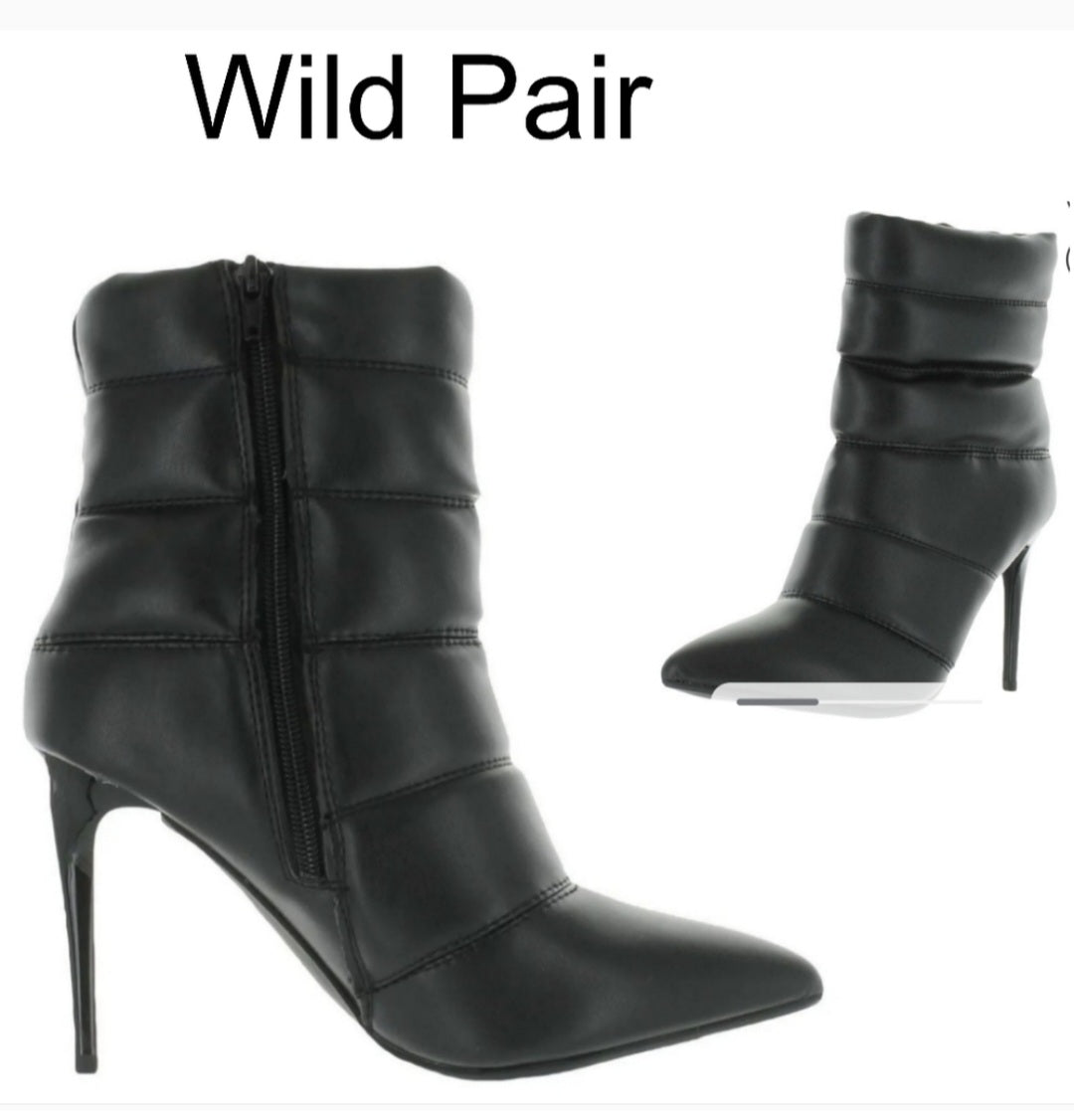 Wild Pair Duaa Faux Leather Ankle Ankle Boots.  Sz 11