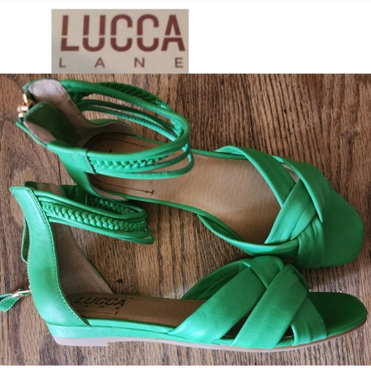 💥Deal!! Lucca Lane "Carly" (bright green) ankle strap heels. 100% leather. Sz 6