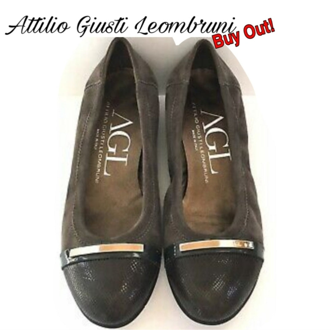 Attilio Giusti Leombruni suede flat wedge. Sz 7.5