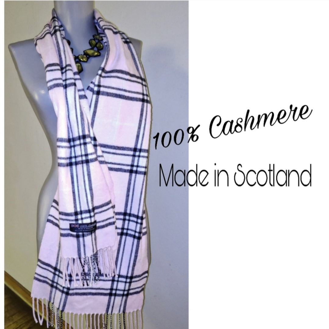 100% Cashmere. Made in Scotland. Pink/blk