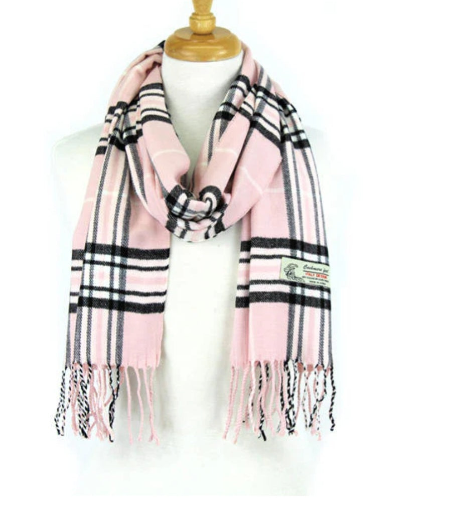 100% Cashmere. Made in Scotland. Pink/blk