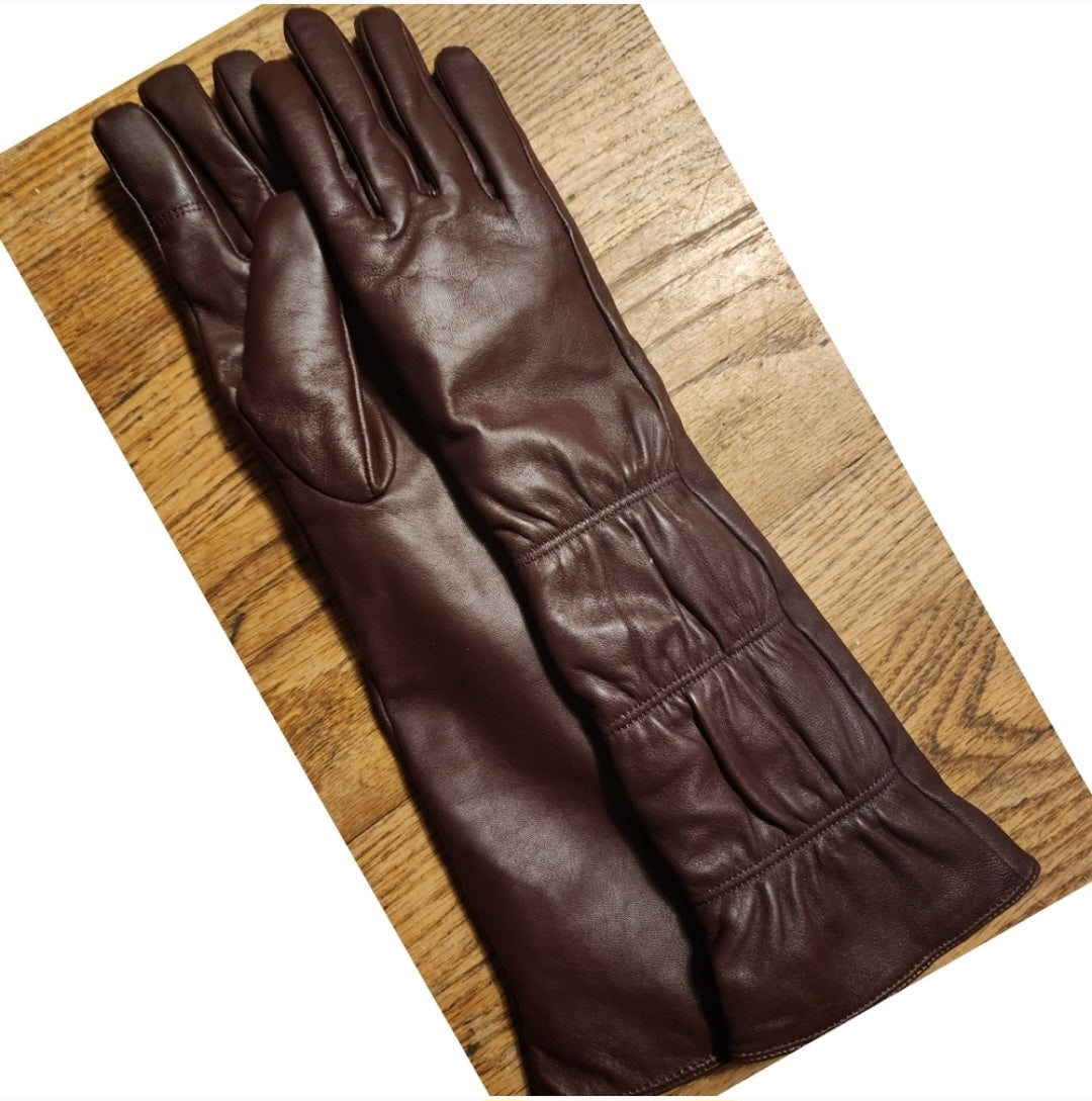 100% Genuine Leather long length opera tiered/panel gloves. Sz Med.