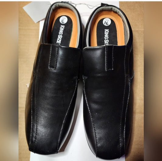 King size leather slides.  Sz 16