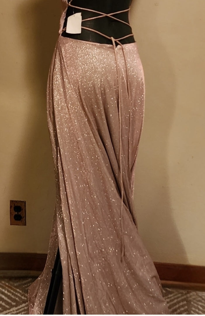 Betsy & Adams Pink Shimmer Tie Back Fit/Flare Gown. Sz 6 and a sz 8. Org $259 😍