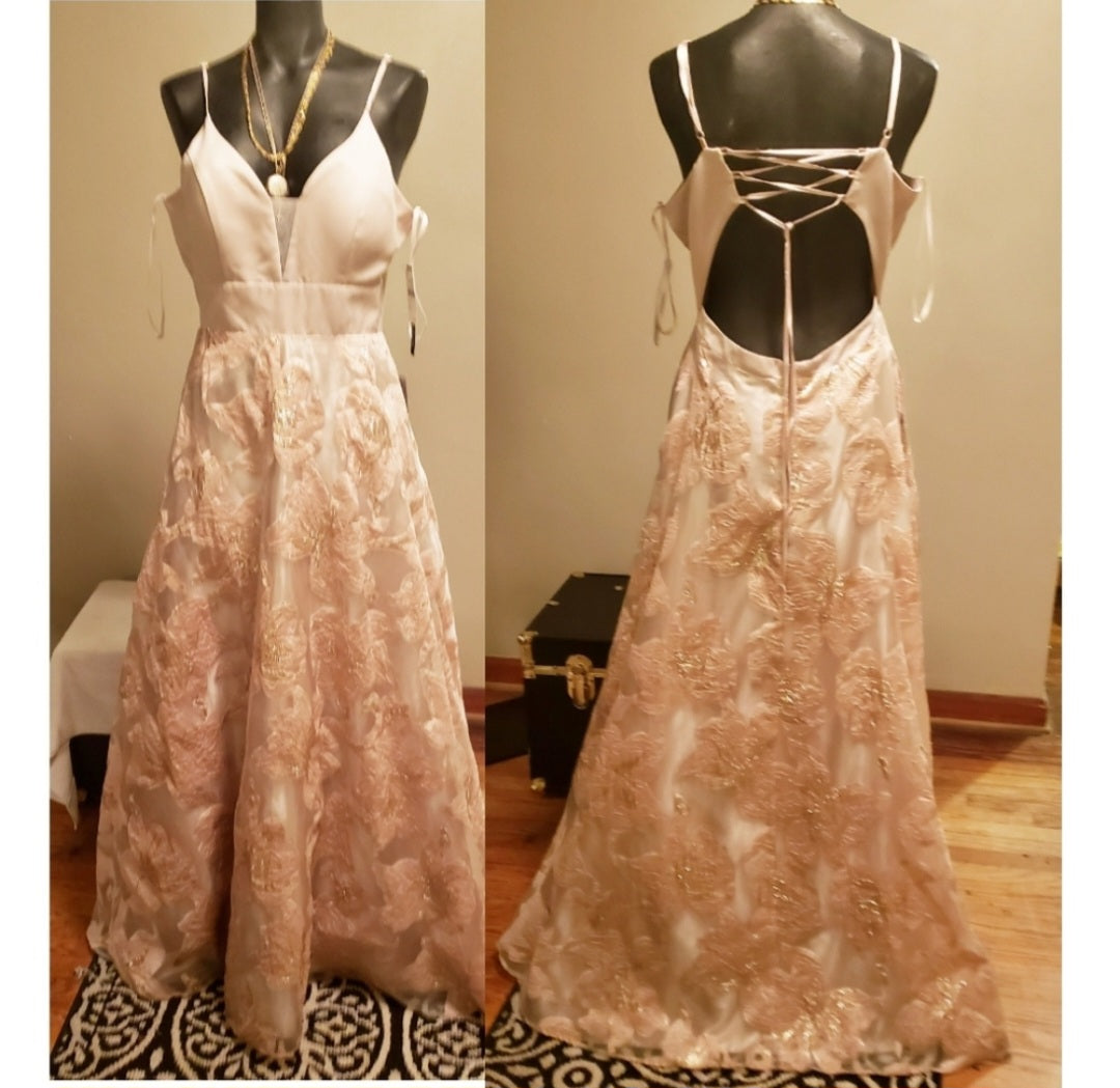 $170 SEQUIN HEARTS METALLIC FLORAL BURNOUT LACE UP BACK BALL GOWN SZ 11 JUNIORS