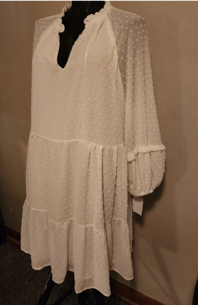 $99 Cece White V-Neck Clip-Dot Ruffled Long Sleeve Shift Dress Plus Size 1X