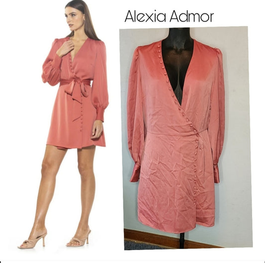 Alexia Admor MINI WRAP DRESS.  Sz 8. Deal!