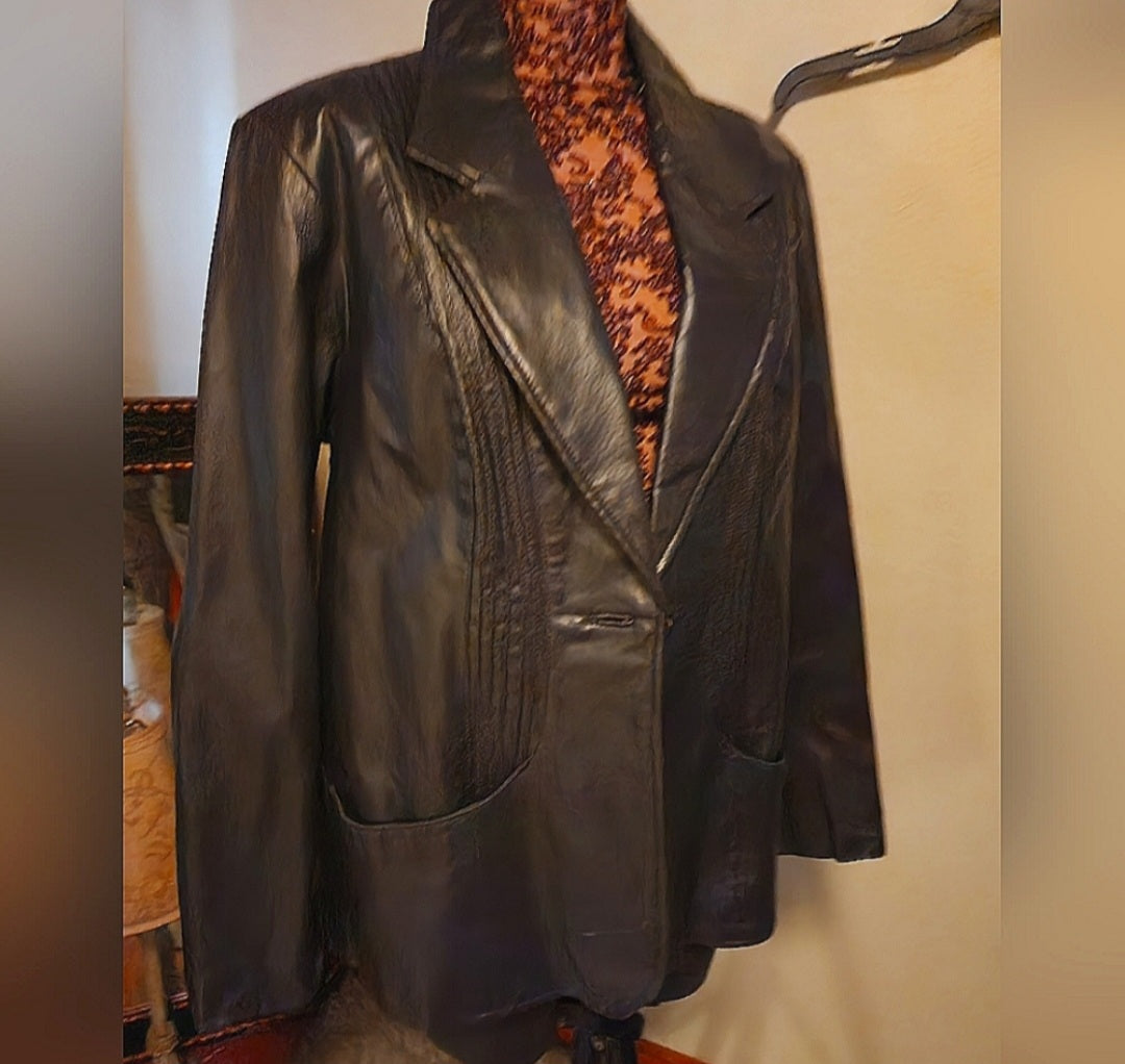 D&Co DEEP PURPLE leather jacket.  Sz XL - fits sz 16