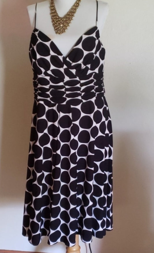 Jones Wear Dress. Pretty 🎀 size 16