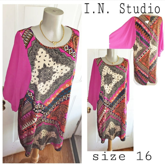 I.N. STUDIO sheer sleeve dress.  Sz 16