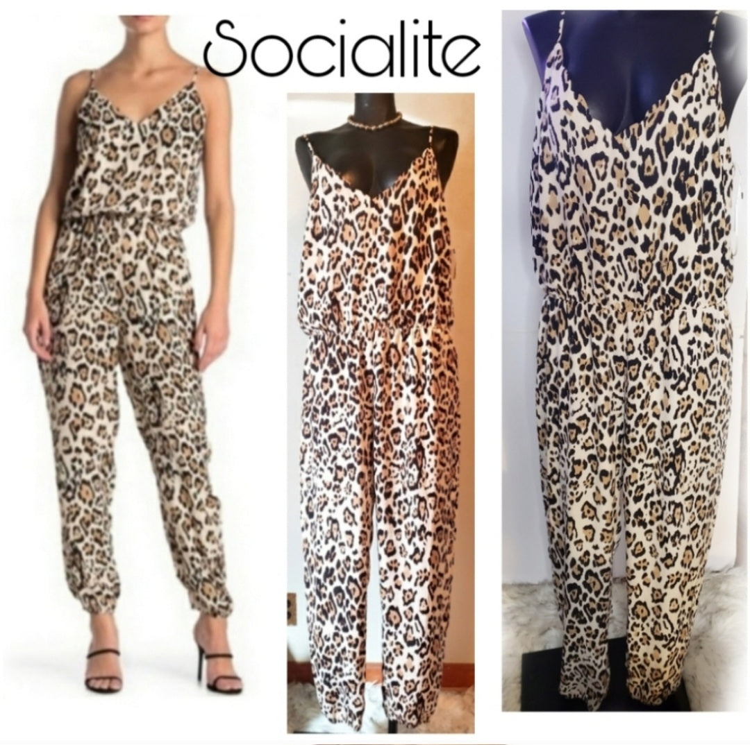 Socialite leapord print jumpsuit.  Sz XL