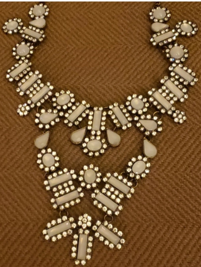 Beautiful white crystal necklace/earrings set.