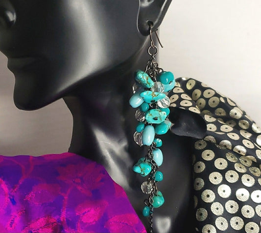 Turquoise beaded cluster drop earrings.