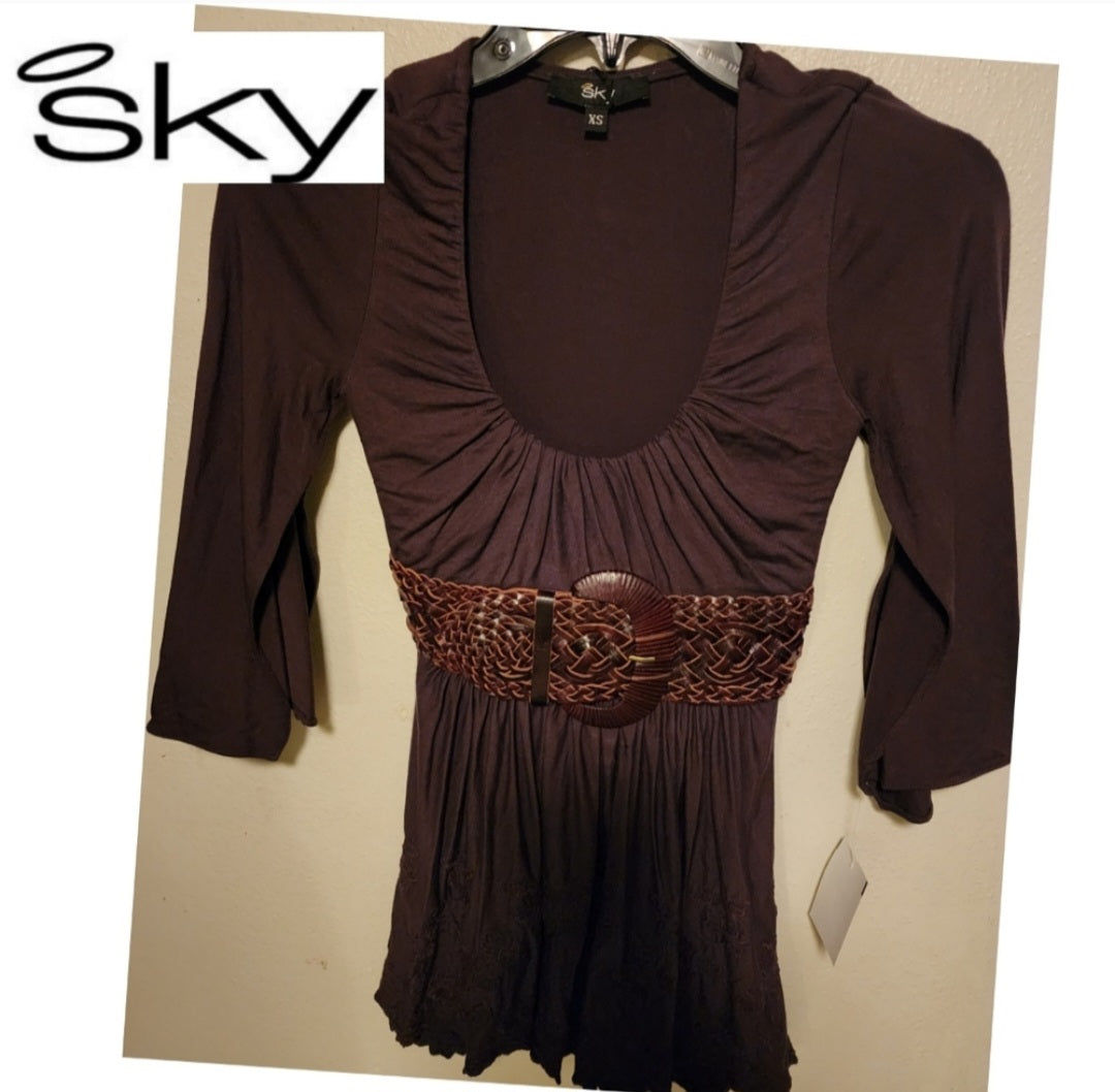 Sky Top with Leather Belt. Sz XS.  New. DEAL!!