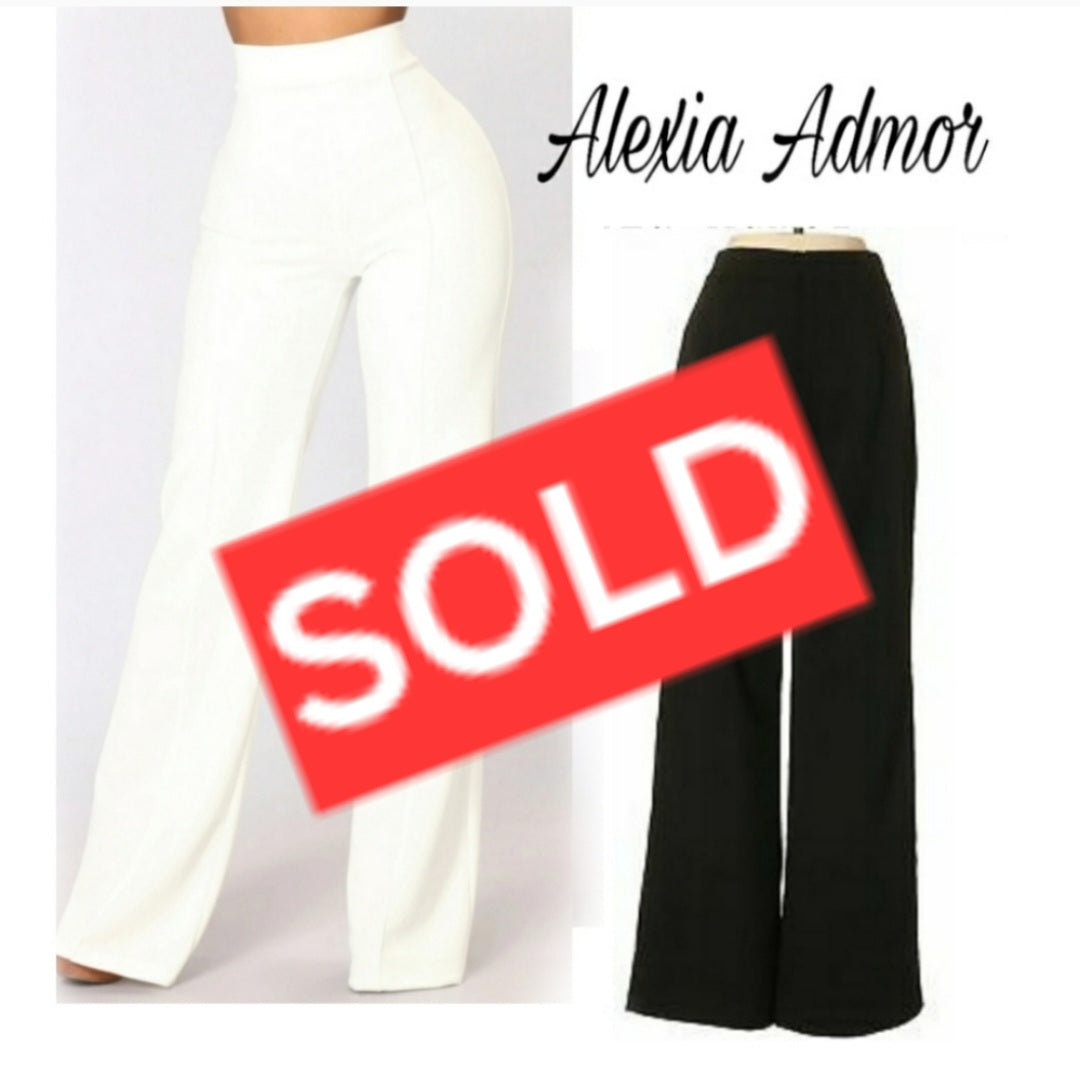 Alexia Admor BLACK crepe flare leg pants.  Sz 6