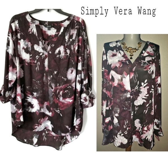 Simply Vera Wang black floral top.  Sz Med