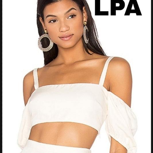 LPA 147 top in cream. Sz Sm.  NWTs
