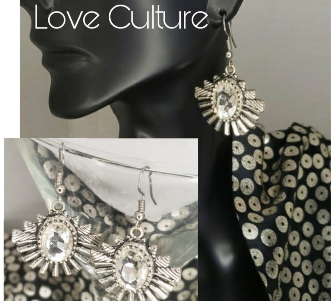 Love Culture geometric rhinestone dangling earring