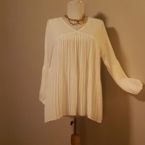 Chico's black label accordion pleated blouse. Sz 1