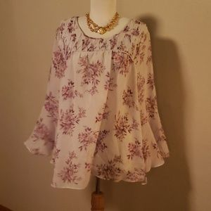 Jessica Simpson sheer bell sleeved blouse. size XL