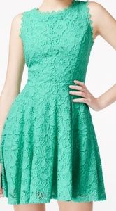 City Studio pstel green lace/crotched dress. Sz 13