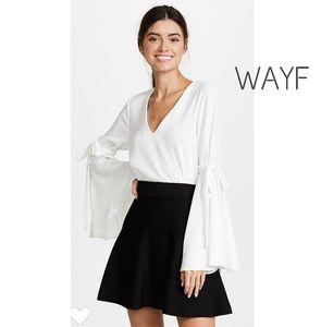 WAYF wide bell sleeve/tie white blouse. Sz Med😍