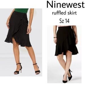 Nine West ruffled skirt.  Sz 14