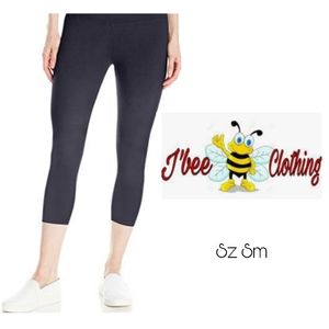 J. Bee blk crop leggings.  Sz Sm. NWT