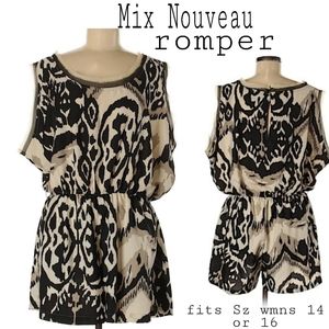 Mix Nouveax romper short set.  Size Xl